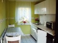 Kleiner Waldbungalow