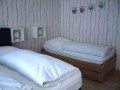 Kleiner Waldbungalow